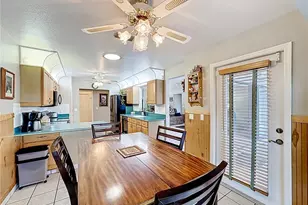 35234 Queens Way, Fruitland Park, FL 34731 - Photo 20