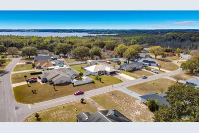 35234 Queens Way, Fruitland Park, FL 34731 - Photo 4