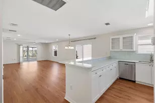 16872 SE 80th Ashgrove Terrace, The Villages, FL 32162 - Photo 2
