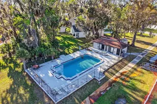 913 Belle Oak Dr, Leesburg, FL 34748 - Photo 2