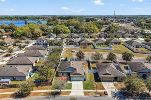 2322 Bexley Dr, Tavares, FL 32778 - Photo 6