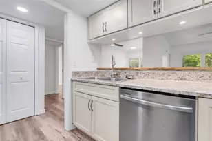 1051 S Highland St, Mount Dora, FL 32757 - Photo 10