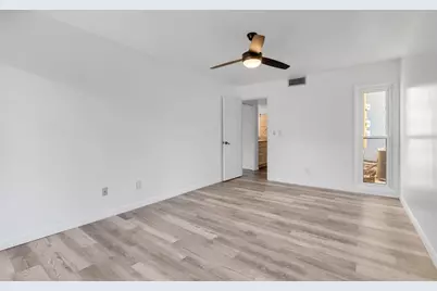 1051 S Highland Street #4B, Mount Dora, FL 32757 - Photo 12