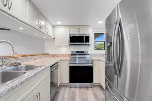 1051 S Highland St, Mount Dora, FL 32757 - Photo 8