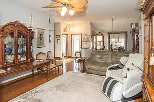 307 Del Mar Dr, Lady Lake, FL 32159 - Photo 6