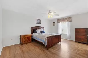 2815 Barboza Dr, The Villages, FL 32162 - Photo 20