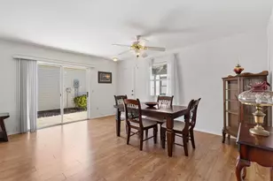 2815 Barboza Dr, The Villages, FL 32162 - Photo 10