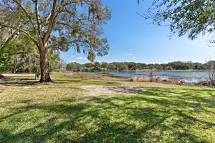 405 W Mirror Lake Dr, Fruitland Park, FL 34731 - Photo 36