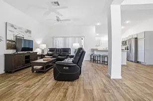 11368 Laufersky Ln, Oxford, FL 34484 - Photo 6