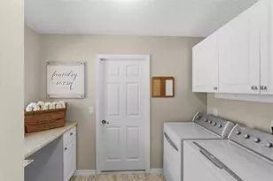 2415 Morven Park Way, The Villages, FL 32162 - Photo 20