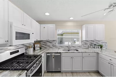 2415 Morven Park Way, The Villages, FL 32162 - Photo 4