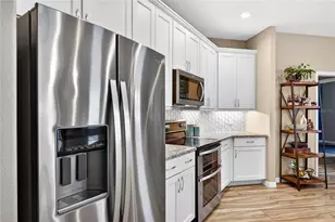 36452 Grand Island Oaks Cir, Grand Island, FL 32735 - Photo 12