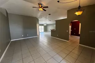 1043 Vanderbilt Dr, Eustis, FL 32726 - Photo 2