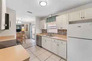 807 Alvarado Pl, The Villages, FL 32159 - Photo 28