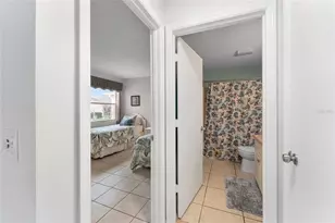 807 Alvarado Pl, The Villages, FL 32159 - Photo 8
