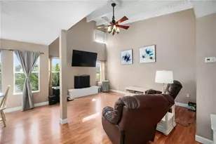 17203 Sandalwood Dr, Wildwood, FL 34785 - Photo 14