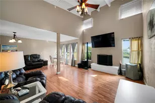 17203 Sandalwood Dr, Wildwood, FL 34785 - Photo 16