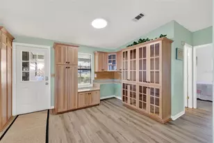 38318 Langlois Pl, Leesburg, FL 34788 - Photo 6