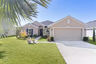 403 Edith Dr, Fruitland Park, FL 34731 - Photo 1