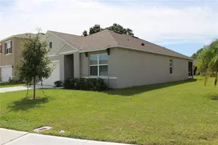 2917 Canary Ln, Tavares, FL 32778 - Photo 1