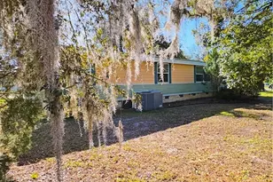 11 S Bobwhite Rd, Wildwood, FL 34785 - Photo 4