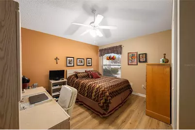 8702 SE 166th Birchbrook Loop, The Villages, FL 32162 - Photo 20