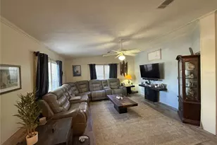 5255 Oxford Ct, Wildwood, FL 34785 - Photo 12