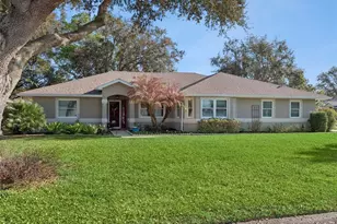 21533 King Henry Ave, Leesburg, FL 34748 - Photo 2