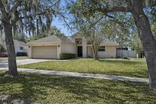 4464 Caicos Dr, Tavares, FL 32778 - Photo 2
