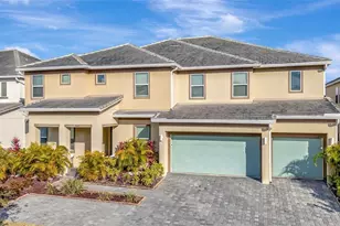 2477 Shanti Dr, Kissimmee, FL 34746 - Photo 2