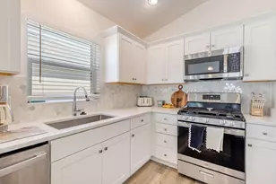 1520 Sophie St, The Villages, FL 32163 - Photo 2