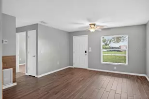 42210 W Lakeview Dr, Altoona, FL 32702 - Photo 12