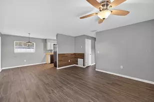 42210 W Lakeview Dr, Altoona, FL 32702 - Photo 6