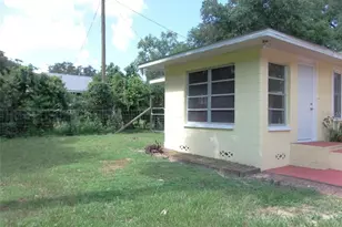 320 N Rhodes St, Mount Dora, FL 32757 - Photo 36