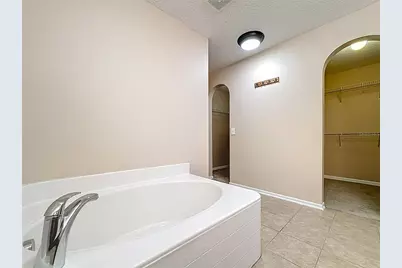 313 Azores Place, Groveland, FL 34736 - Photo 32