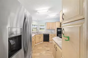 1717 Lilly Ln, The Villages, FL 32159 - Photo 14