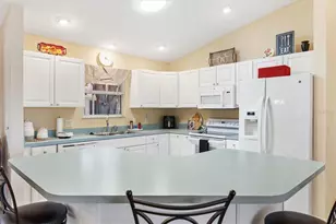9211 SE 179th Osage Pl, The Villages, FL 32162 - Photo 6