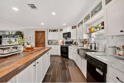 8013 Sergeant Pepper Dr, Howey in the Hills, FL 34737 - Photo 14