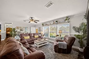 8013 Sergeant Pepper Dr, Howey in the Hills, FL 34737 - Photo 10