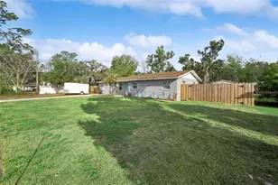 16915 Cumbermoore Ln, Umatilla, FL 32784 - Photo 2