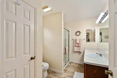 17713 SE 89th Milford Avenue, The Villages, FL 32162 - Photo 34