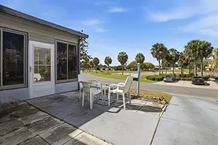 1232 Dustin Dr, Lady Lake, FL 32159 - Photo 4