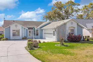 528 Sevilla Pl, Lady Lake, FL 32159 - Photo 2