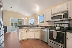 528 Sevilla Pl, Lady Lake, FL 32159 - Photo 12