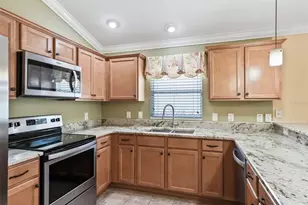 1946 Loadstar Ave, The Villages, FL 32162 - Photo 10