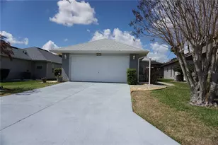 21617 Queen Elizabeth Ct, Leesburg, FL 34748 - Photo 1