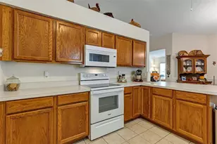 26035 Oakmount Dr, Leesburg, FL 34748 - Photo 16