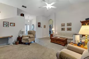 26035 Oakmount Dr, Leesburg, FL 34748 - Photo 10