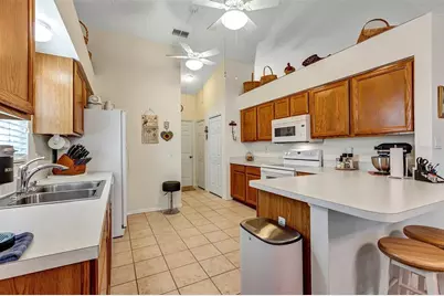 26035 Oakmount Drive, Leesburg, FL 34748 - Photo 14