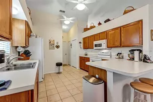 26035 Oakmount Dr, Leesburg, FL 34748 - Photo 14